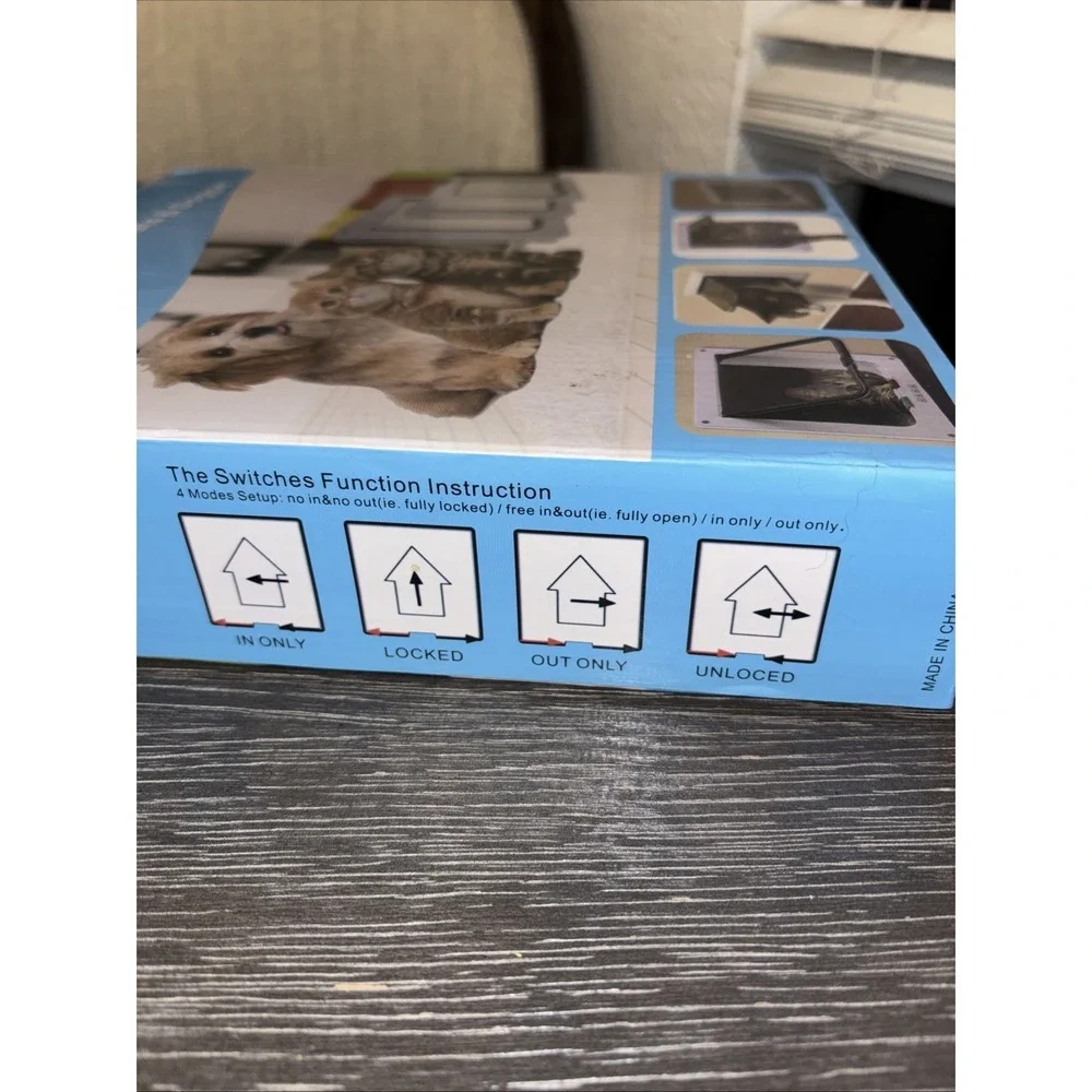 CEESC Extra Large Cat Door (Outer Size 11
